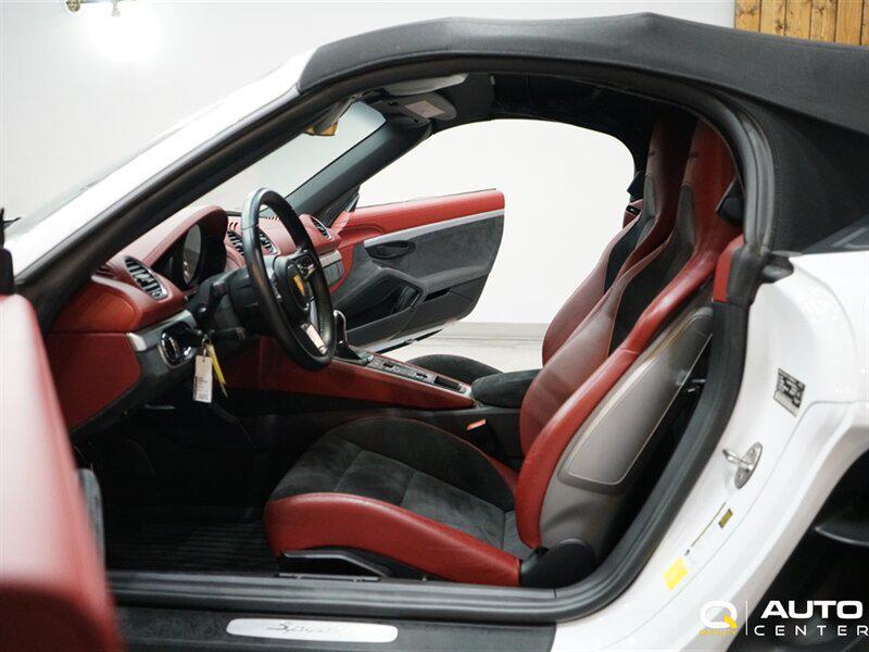 used 2020 Porsche 718 Spyder car, priced at $124,998