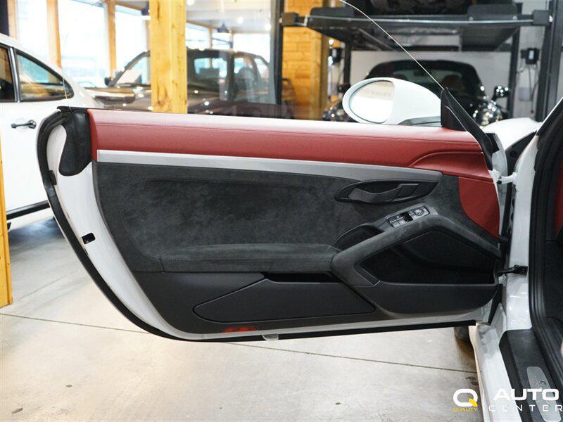 used 2020 Porsche 718 Spyder car, priced at $124,998