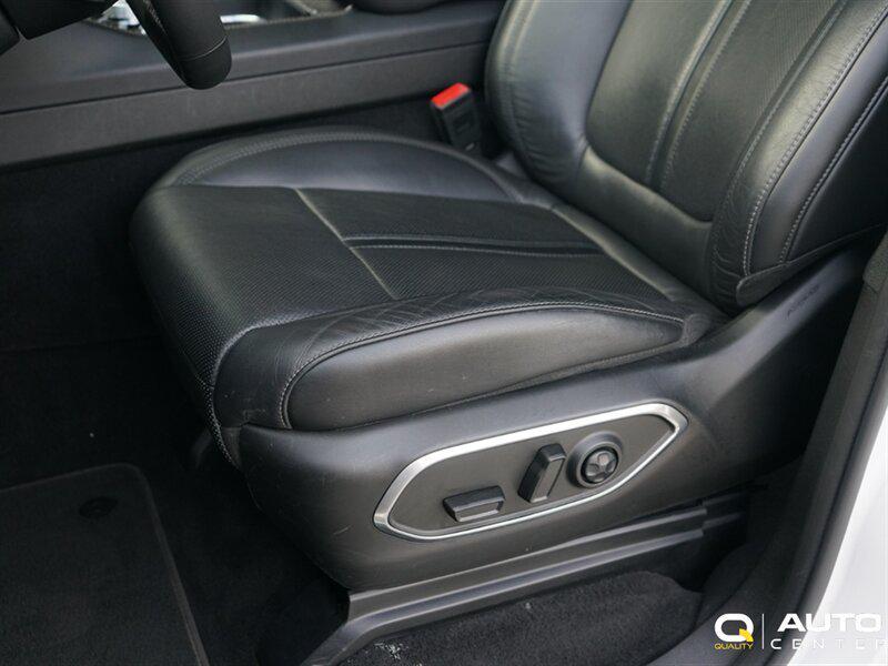 used 2022 Jeep Wagoneer car, priced at $33,998