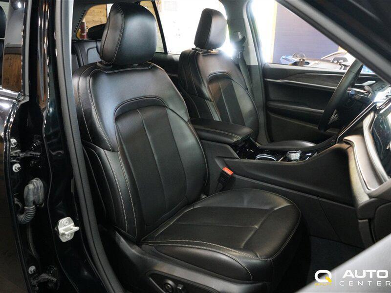 used 2023 Jeep Grand Cherokee car, priced at $27,676