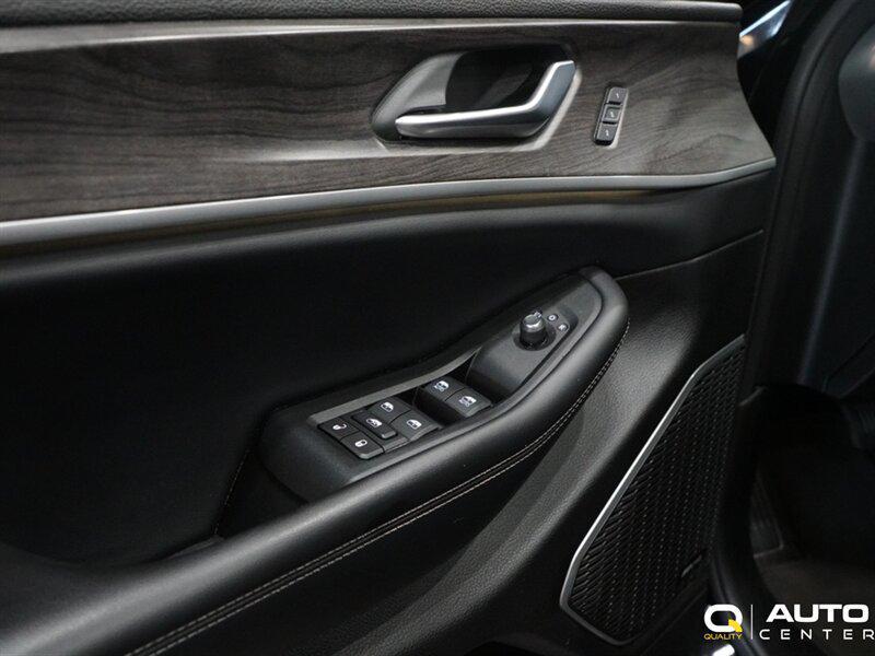 used 2023 Jeep Grand Cherokee car, priced at $27,676