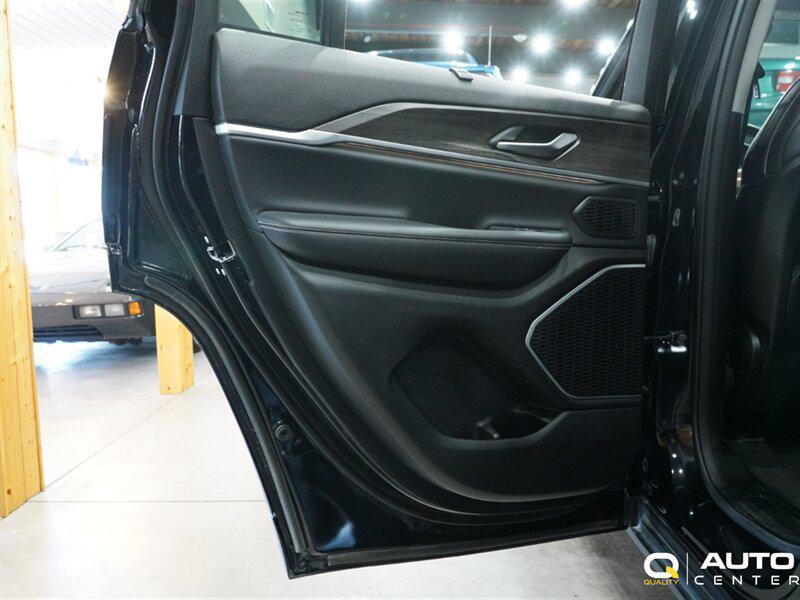 used 2023 Jeep Grand Cherokee car, priced at $27,676