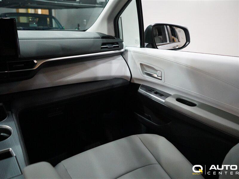 used 2025 Toyota Sienna car, priced at $49,998