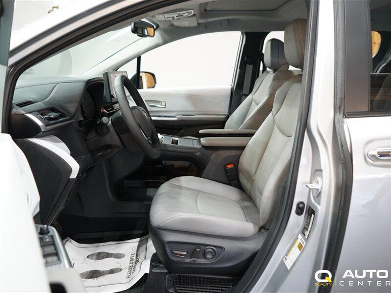 used 2025 Toyota Sienna car, priced at $49,998