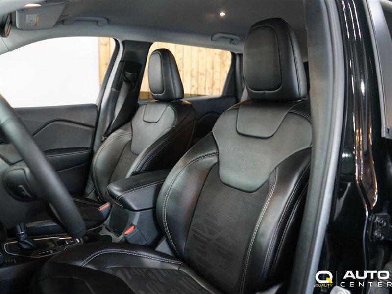 used 2022 Jeep Cherokee car, priced at $23,998