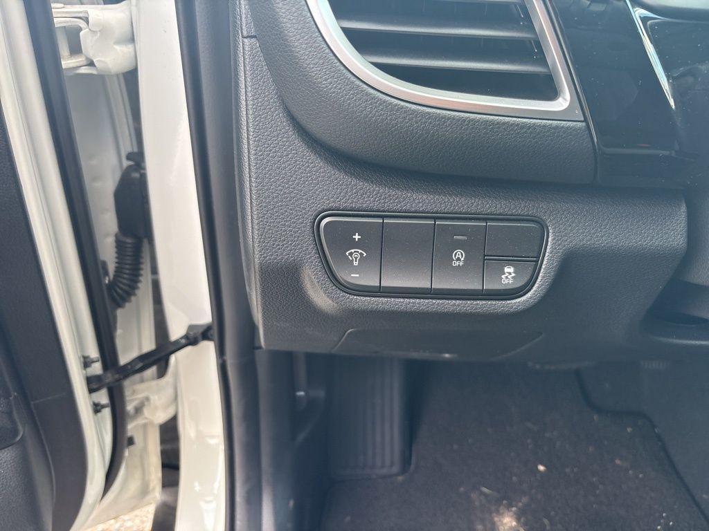 used 2024 Kia Seltos car, priced at $25,977