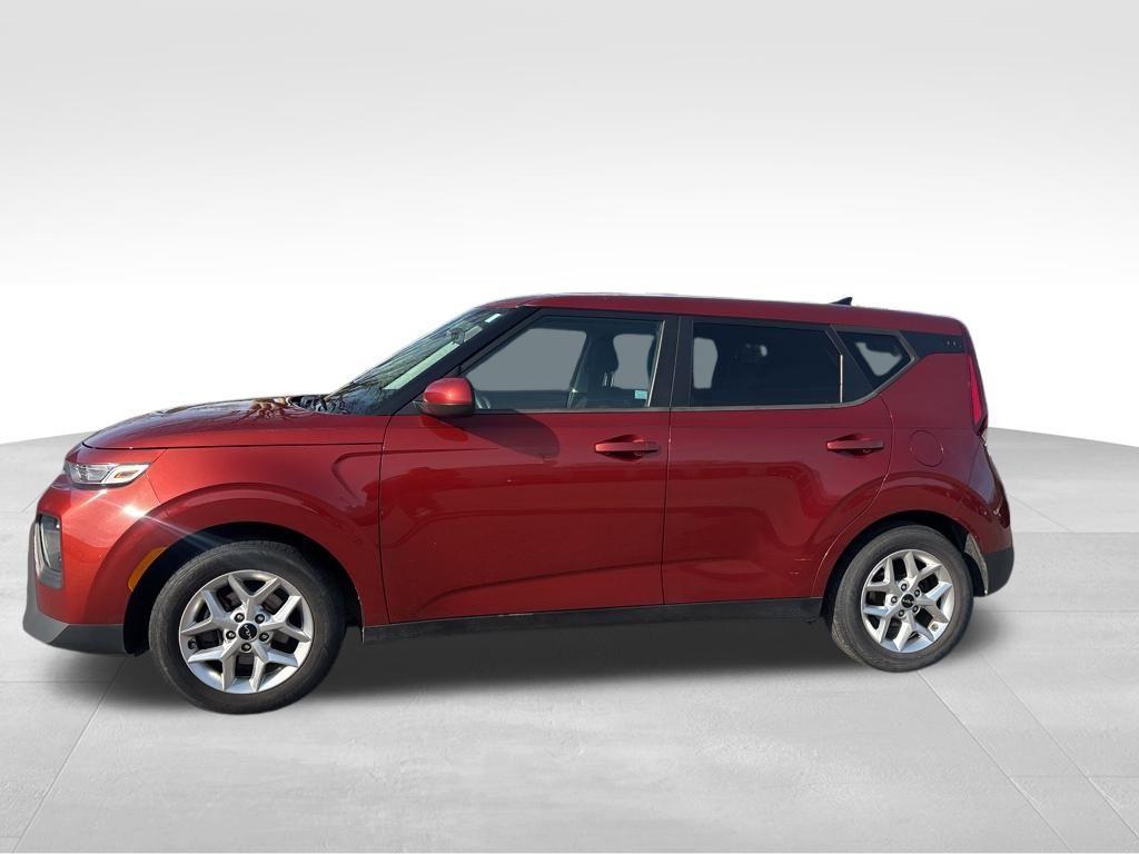 used 2022 Kia Soul car, priced at $14,995