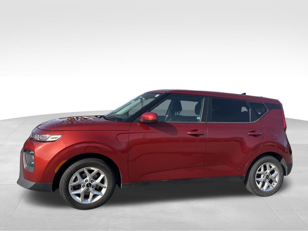 used 2022 Kia Soul car, priced at $14,995