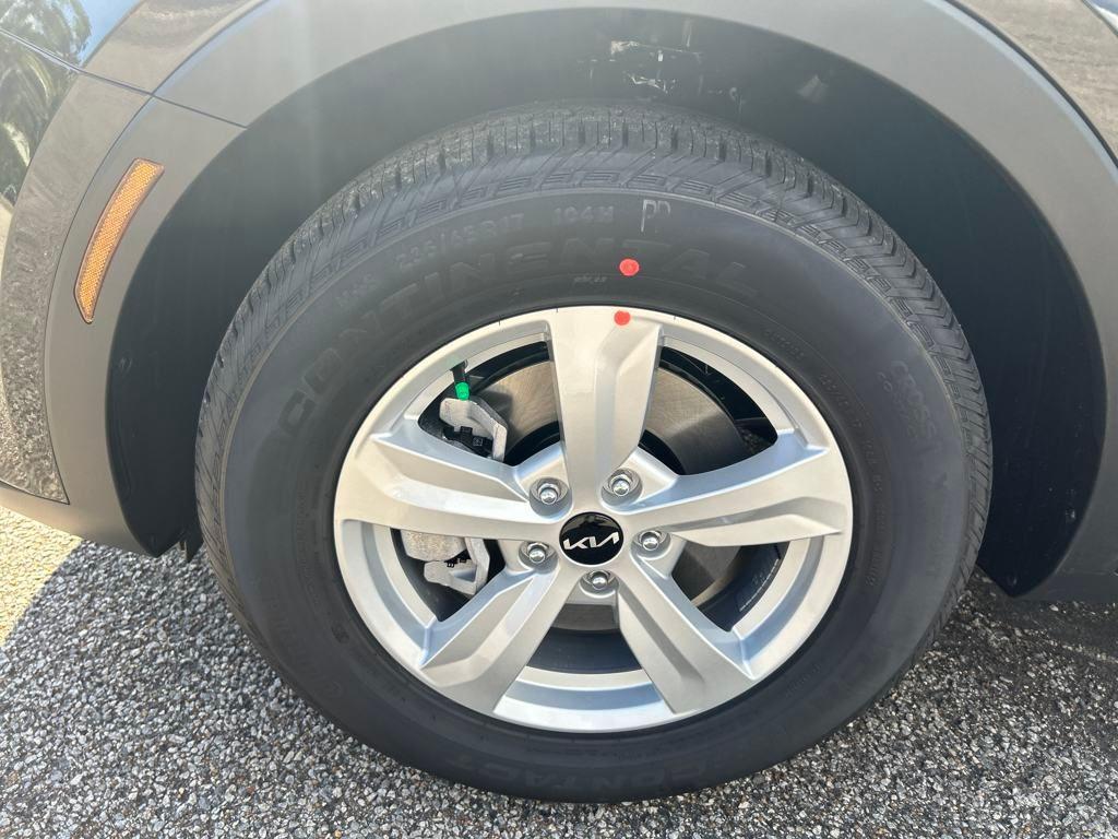 new 2026 Kia Sorento car, priced at $30,682