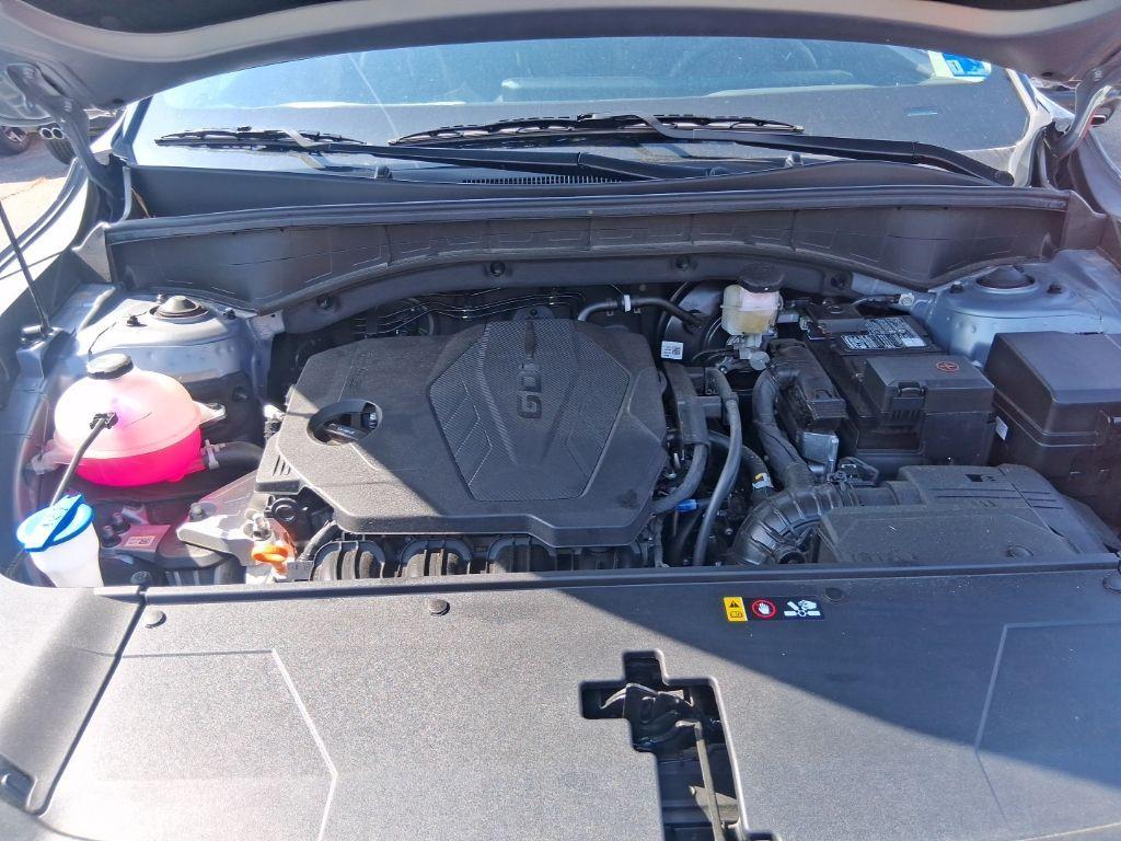 used 2025 Kia Sorento car, priced at $30,995