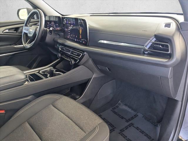 used 2024 Chevrolet Traverse car, priced at $29,998