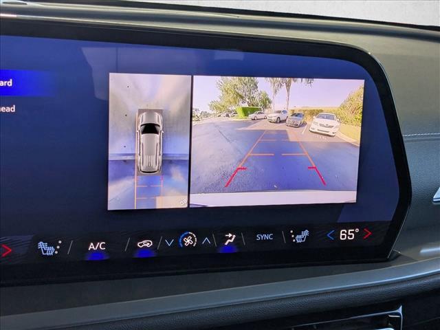 used 2024 Chevrolet Traverse car, priced at $28,898