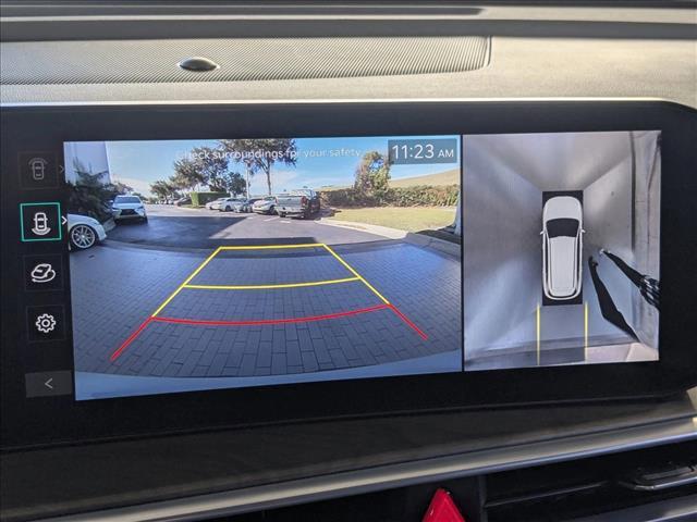 used 2024 Kia Sorento car, priced at $33,212