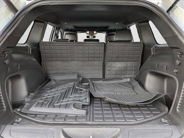 used 2022 Jeep Grand Cherokee car, priced at $20,998