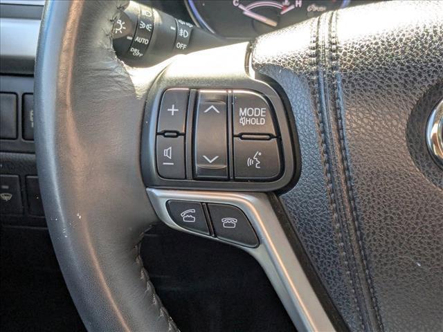 used 2015 Toyota Highlander car, priced at $21,698