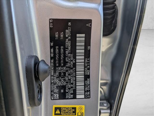 used 2015 Toyota Highlander car, priced at $21,698