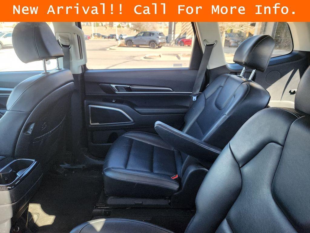 used 2025 Kia Telluride car, priced at $35,259