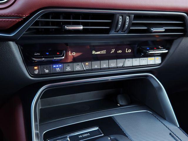 new 2025 Mazda CX-70 PHEV car, priced at $52,435