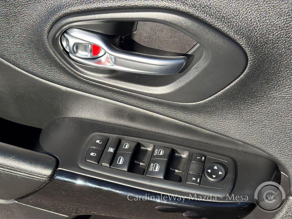 used 2020 Jeep Cherokee car, priced at $16,404