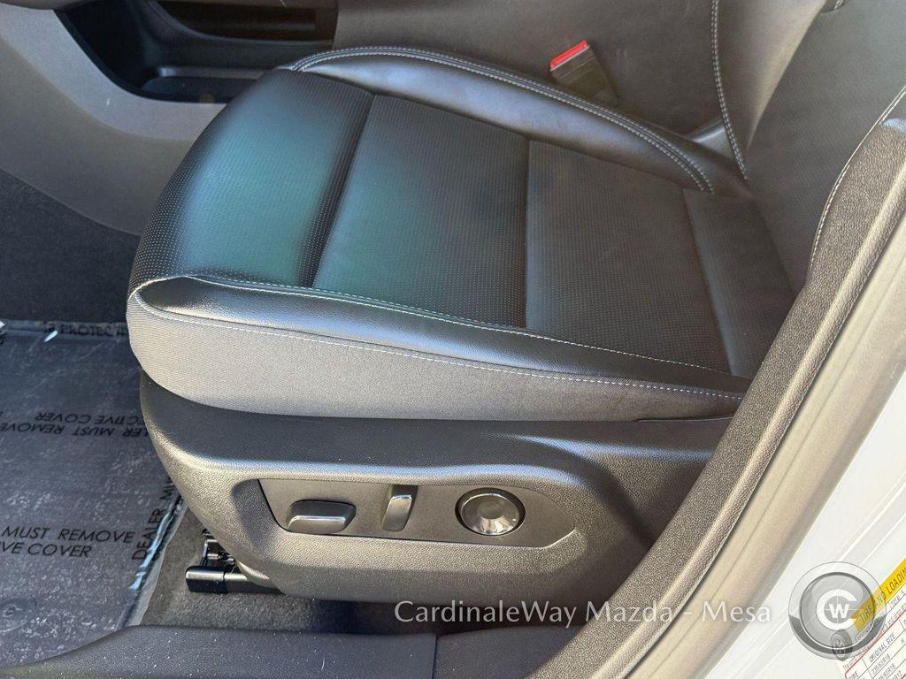 used 2025 Buick Envision car, priced at $26,348