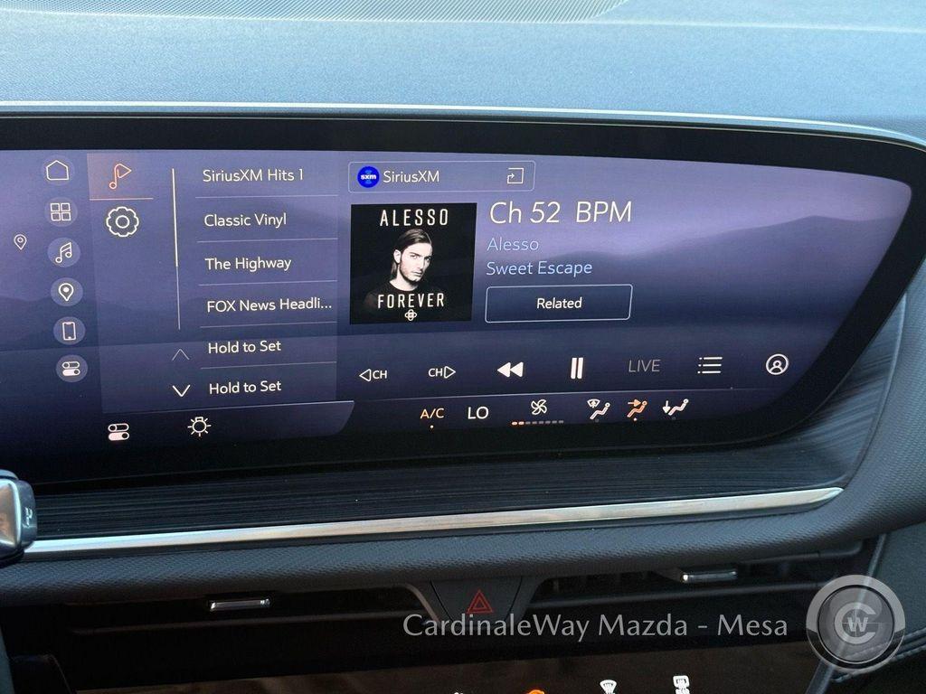 used 2025 Buick Envision car, priced at $26,348