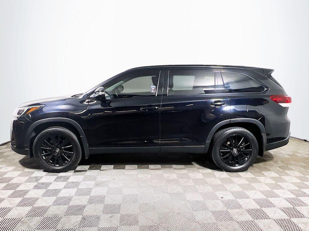used 2019 Toyota Highlander car, priced at $26,900