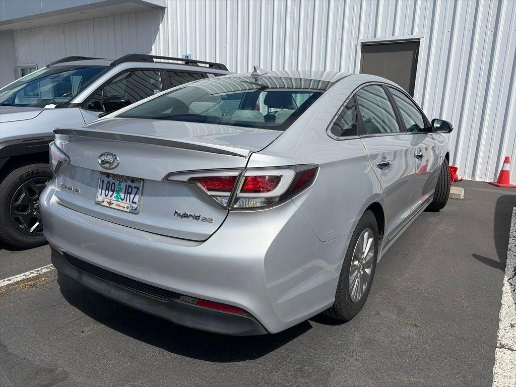used 2016 Hyundai Sonata Hybrid car, priced at $11,700