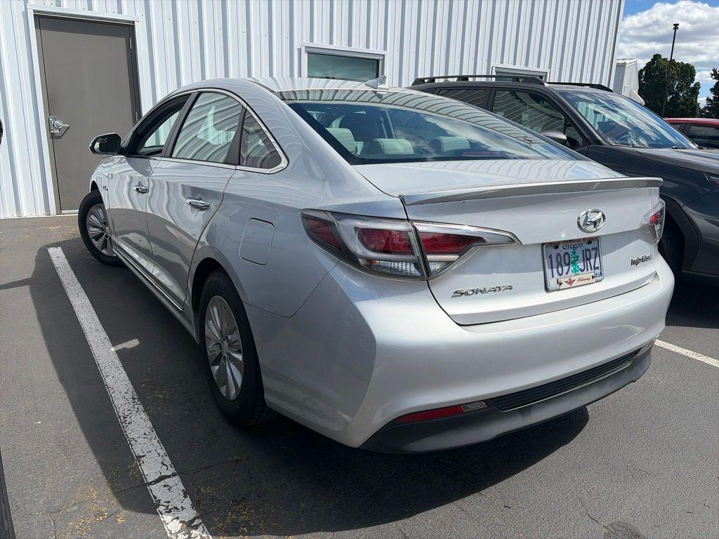 used 2016 Hyundai Sonata Hybrid car, priced at $11,700