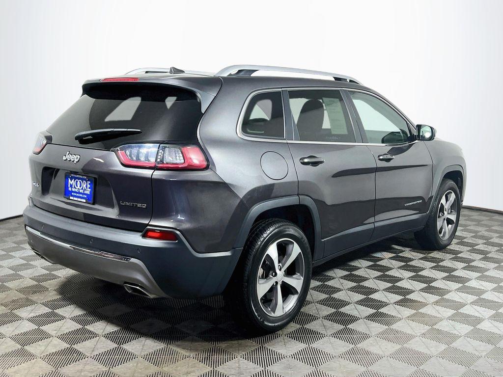 used 2020 Jeep Cherokee car, priced at $16,400