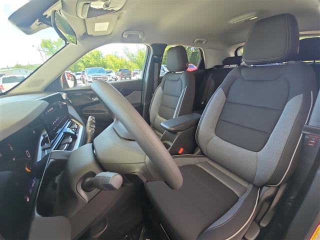 new 2026 Chevrolet TrailBlazer car, priced at $28,195