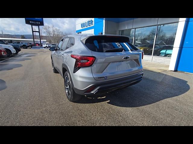 used 2024 Chevrolet Trax car, priced at $19,993