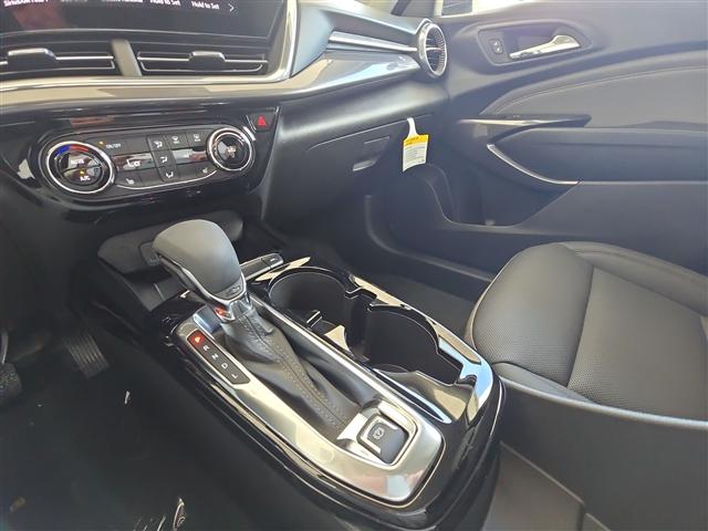 new 2025 Chevrolet Trax car, priced at $25,895