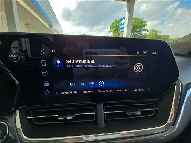 new 2025 Chevrolet Trax car, priced at $25,895