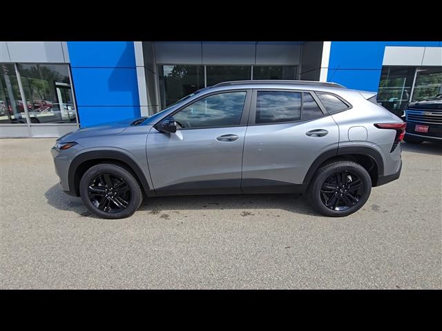 new 2025 Chevrolet Trax car, priced at $25,895