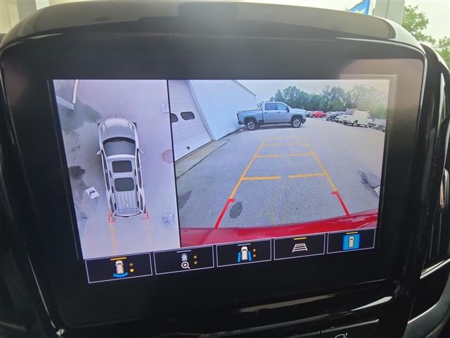 used 2023 Chevrolet Traverse car, priced at $28,983