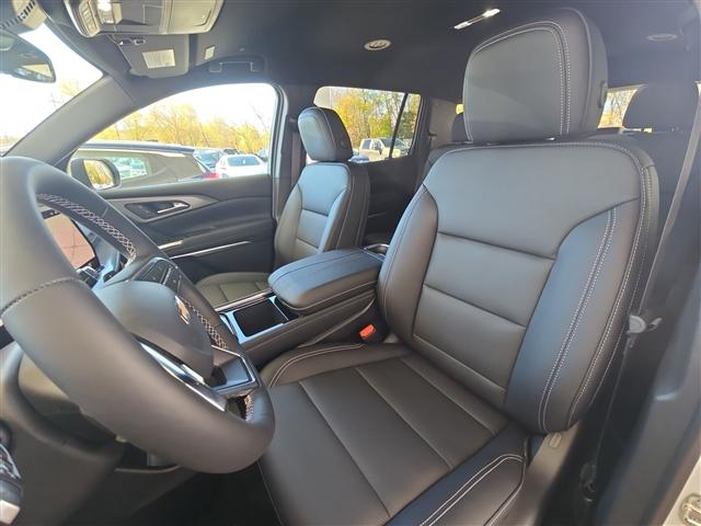 new 2026 Chevrolet Traverse car, priced at $45,695