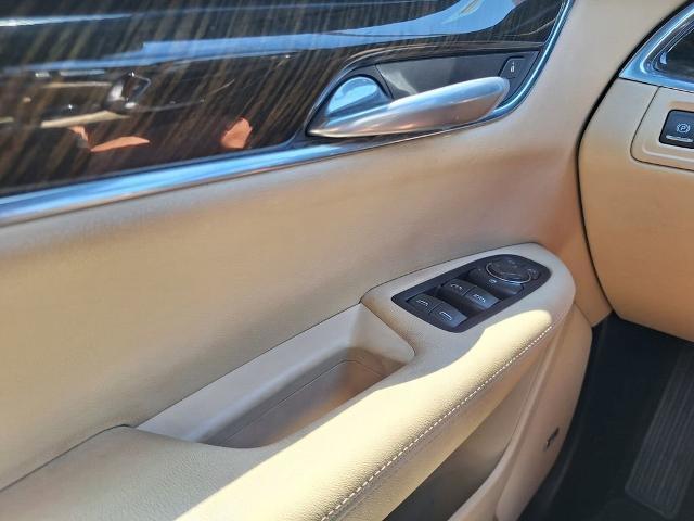 used 2019 Cadillac XT5 car, priced at $18,221