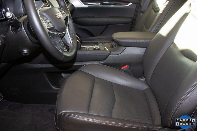 used 2025 Cadillac XT5 car, priced at $39,990