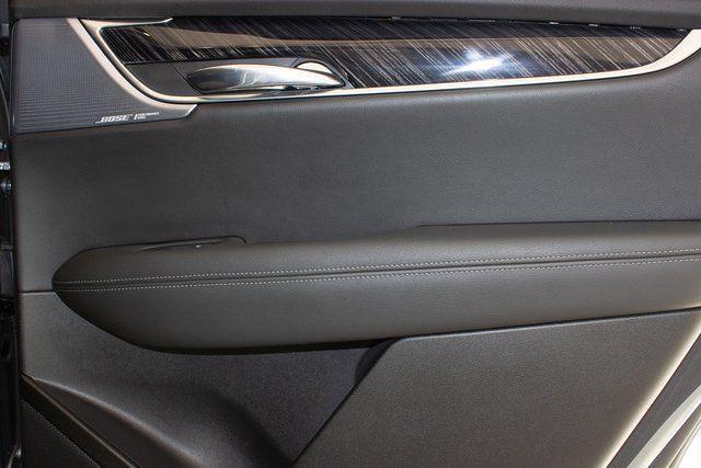 used 2024 Cadillac XT6 car, priced at $43,990