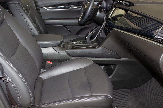 used 2024 Cadillac XT6 car, priced at $43,990