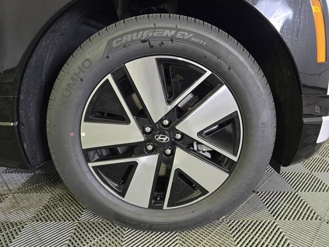 new 2026 Hyundai IONIQ 9 car, priced at $58,927