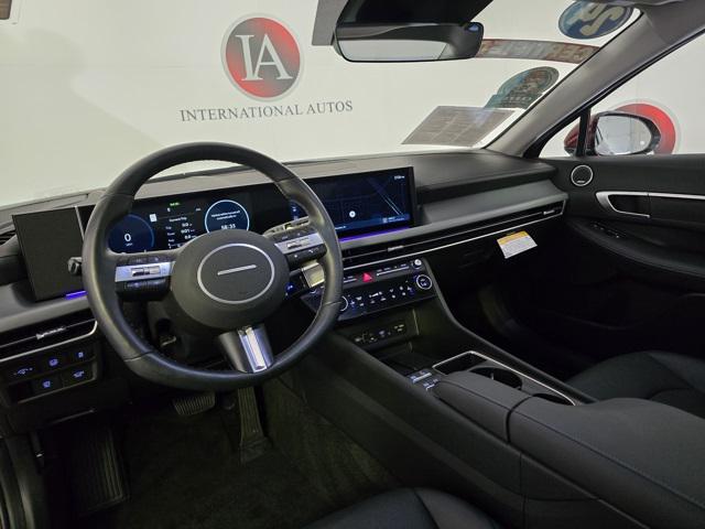 used 2024 Hyundai Sonata Hybrid car, priced at $30,395