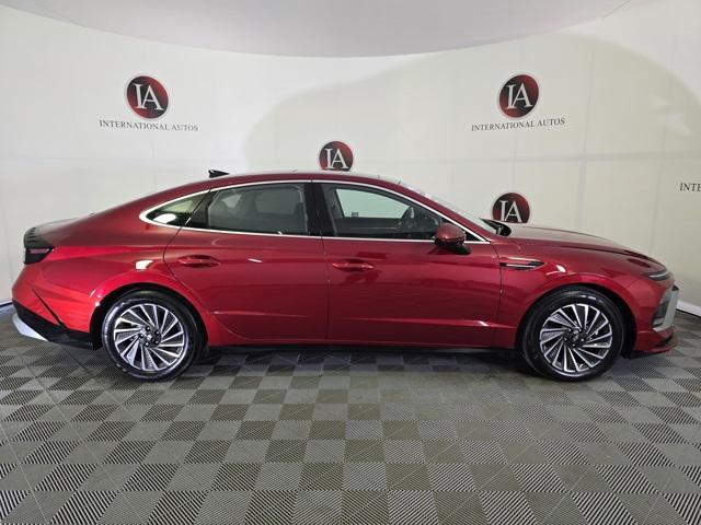 used 2024 Hyundai Sonata Hybrid car, priced at $30,395