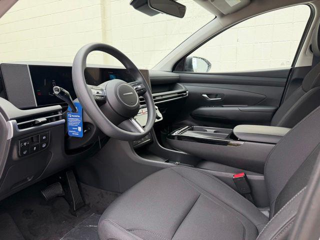 new 2026 Hyundai TUCSON Hybrid car, priced at $33,970