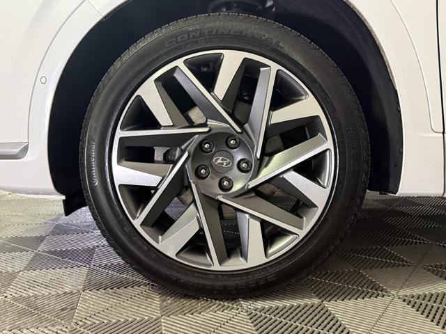 used 2022 Hyundai Santa Fe car, priced at $27,295