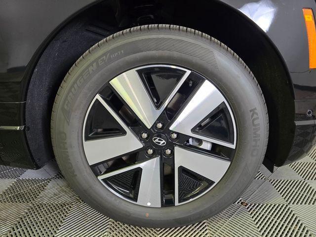 new 2026 Hyundai IONIQ 9 car, priced at $58,340