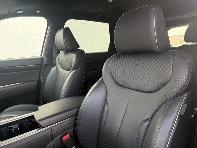 used 2025 Hyundai Palisade car, priced at $48,895