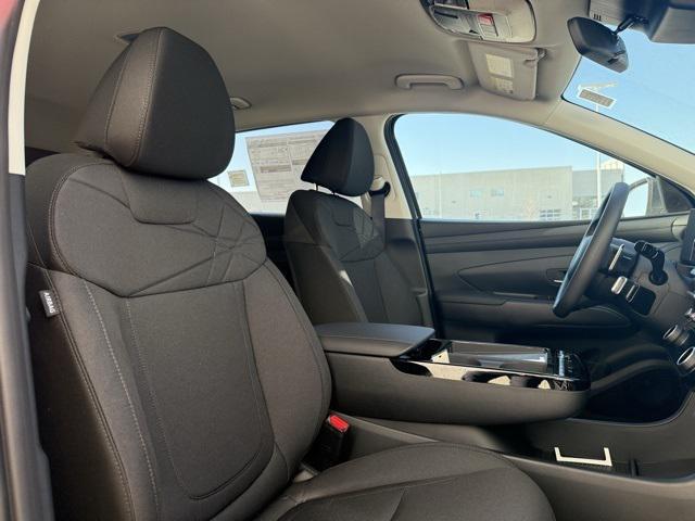 new 2026 Hyundai TUCSON Hybrid car, priced at $34,252