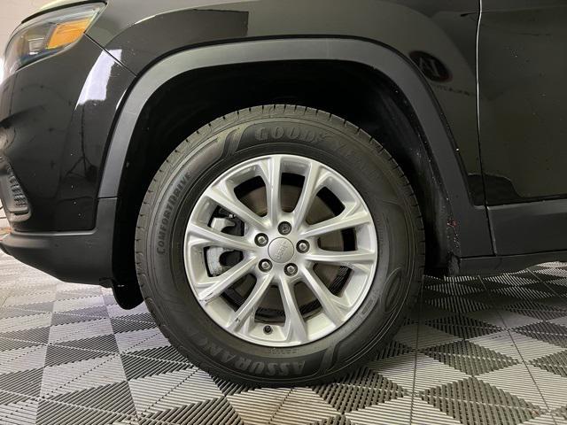 used 2021 Jeep Cherokee car, priced at $15,995