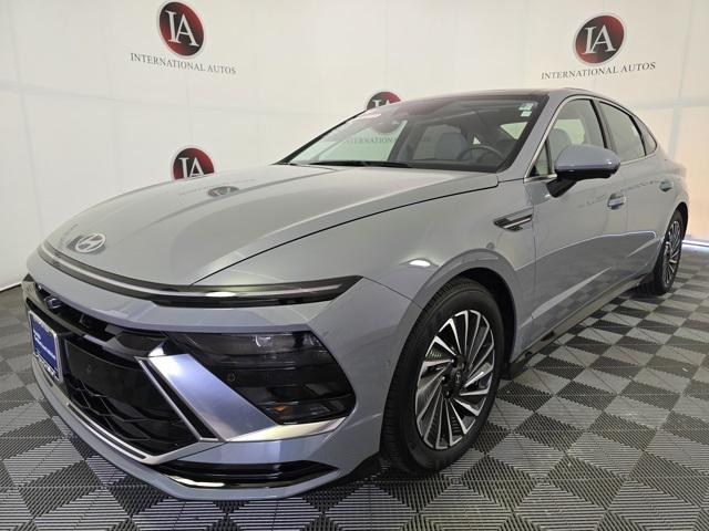 used 2024 Hyundai Sonata Hybrid car, priced at $30,895